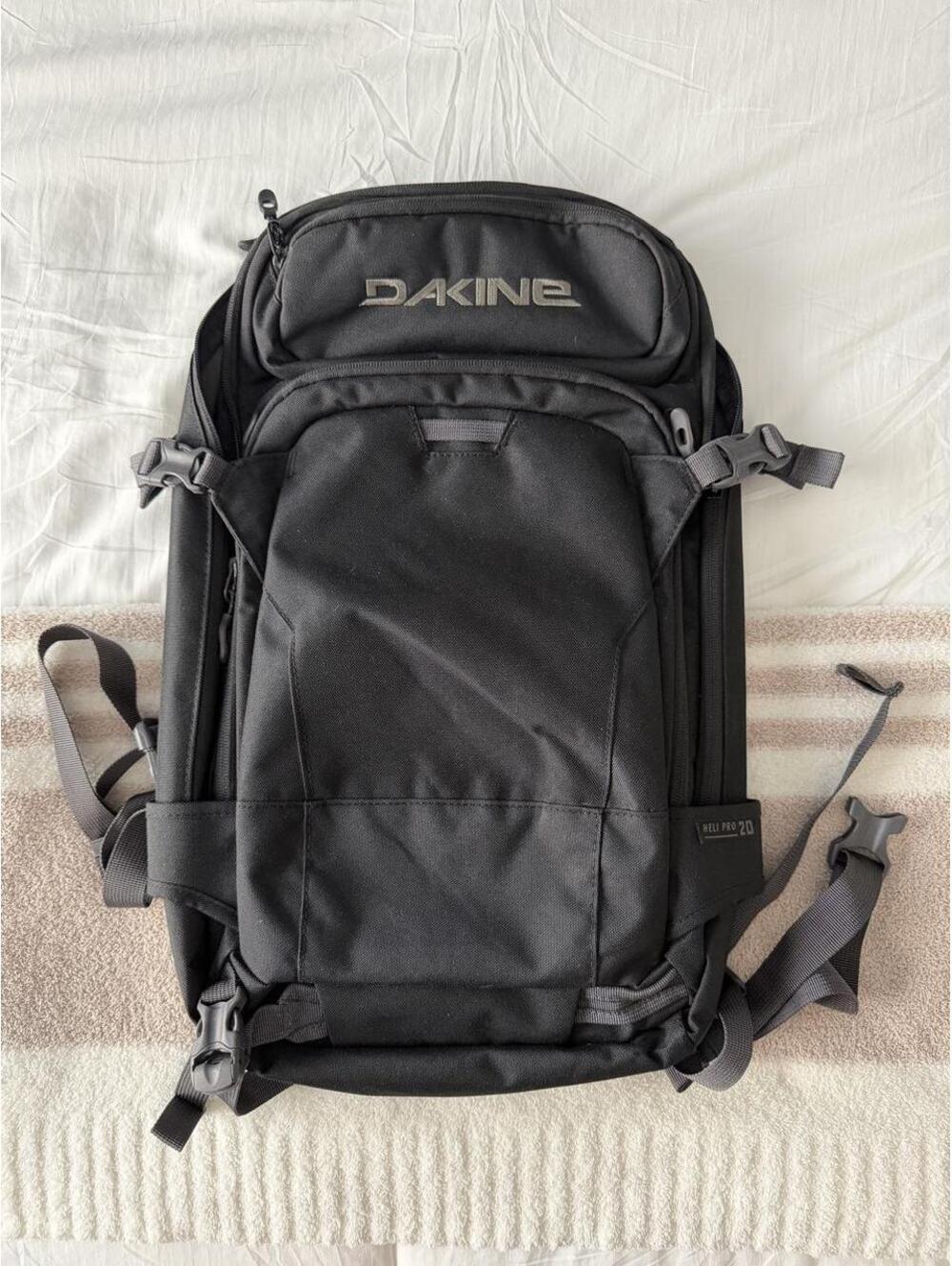 Dakine  Black Camping-hiking